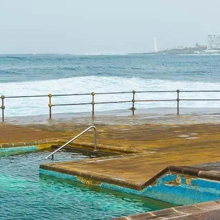 Coastal Vista: Retreat In Nature Apartment *