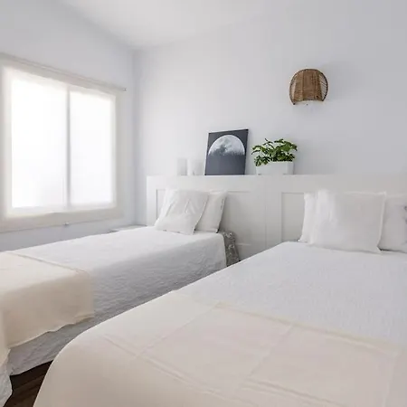 Coastal Vista: Retreat In Nature *